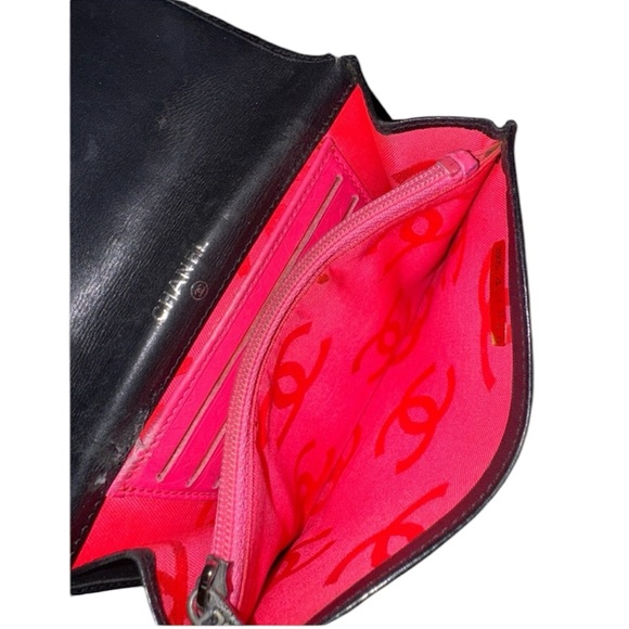 Chanel CC Logo Wallet- Pink Interior 💖 - Picture 8 of 15